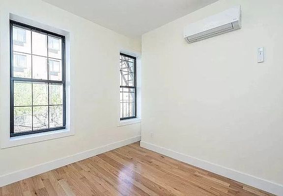 5th image of 133 23rd St #1BB