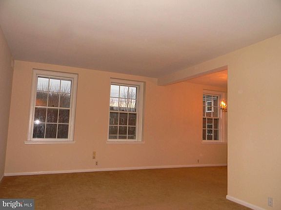 5th image of 3930 Langley Ct NW APT D640