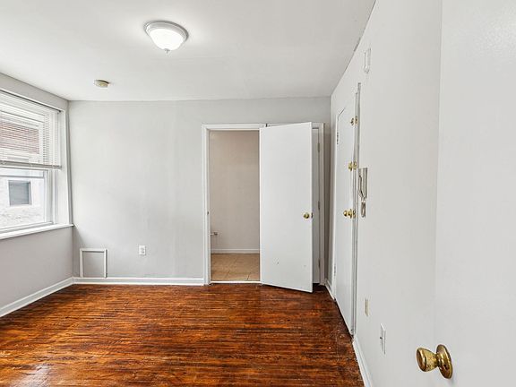 4th image of 3412 Spring Garden St APT A34