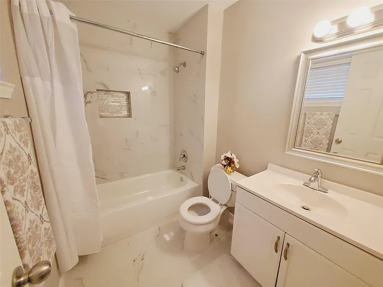 8815 Bellaire Blvd — Photo 15