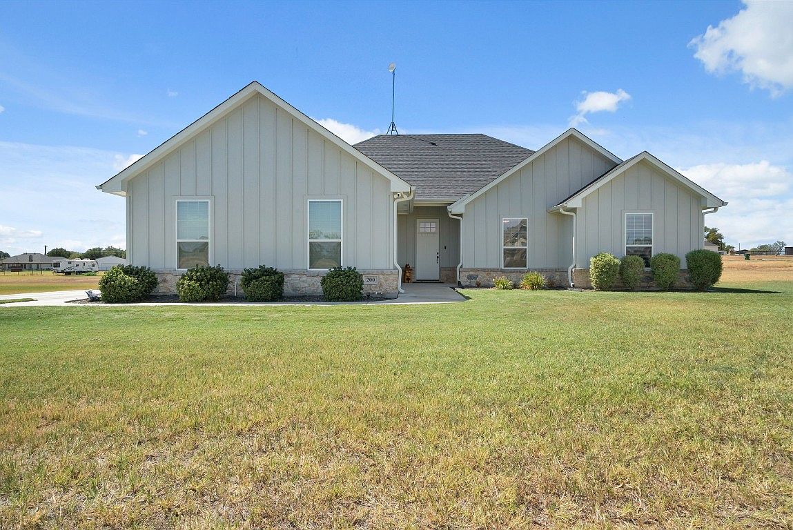 200 Dover Ct, Weatherford, TX 76087 MLS 20427037 Zillow
