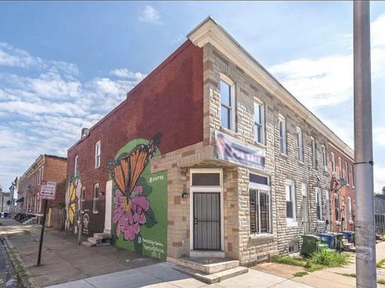 1638 Cole St — Photo 1