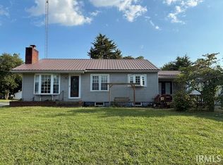 206 S Ellen St, Elnora, IN 47529