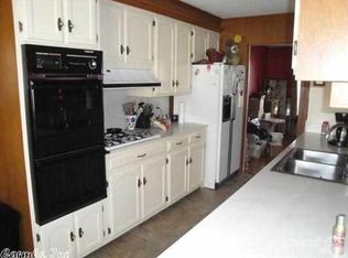 46 Meadowbrook Dr, Conway, AR 72032