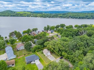 N3387 Deer Path Rd, Poynette, WI 53955