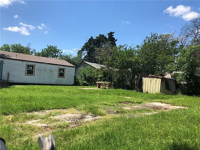 2nd image of 2503 Engle Ave