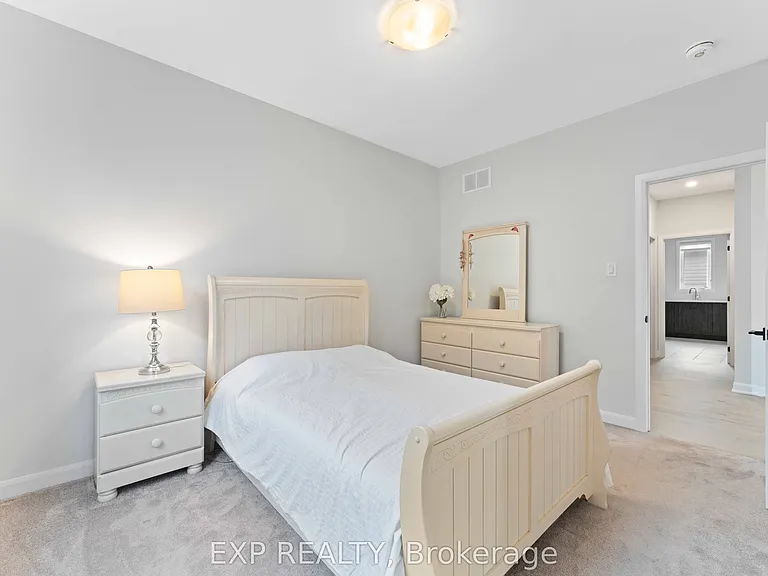 700 Coast Cir — Photo 11