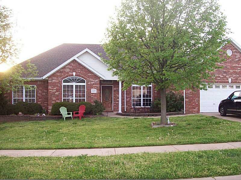 1st image of 11309 Club House Pkwy #11309