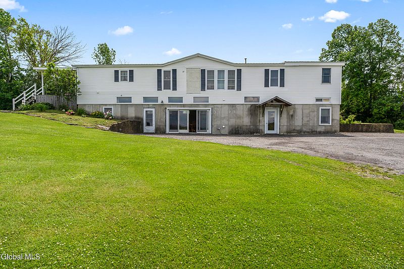 4th image of 204 Devenpeck Road