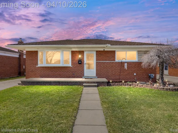 25355 Koontz St, Roseville, MI 48066