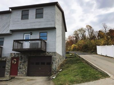 400 Cedarstone Dr, Morgantown, WV, 26505
