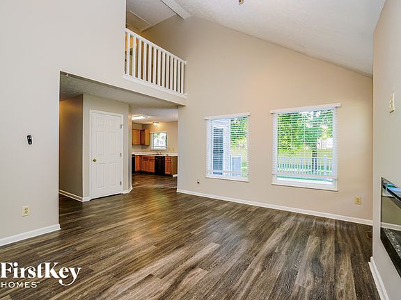 4th image of 8665 Copperview Dr