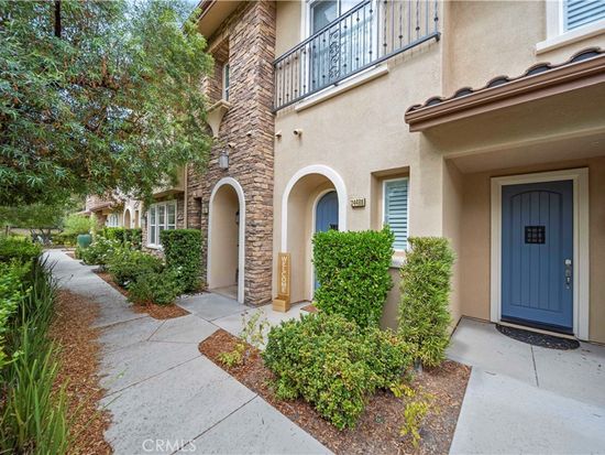 24488 Marzal St, Santa Clarita, CA 91354