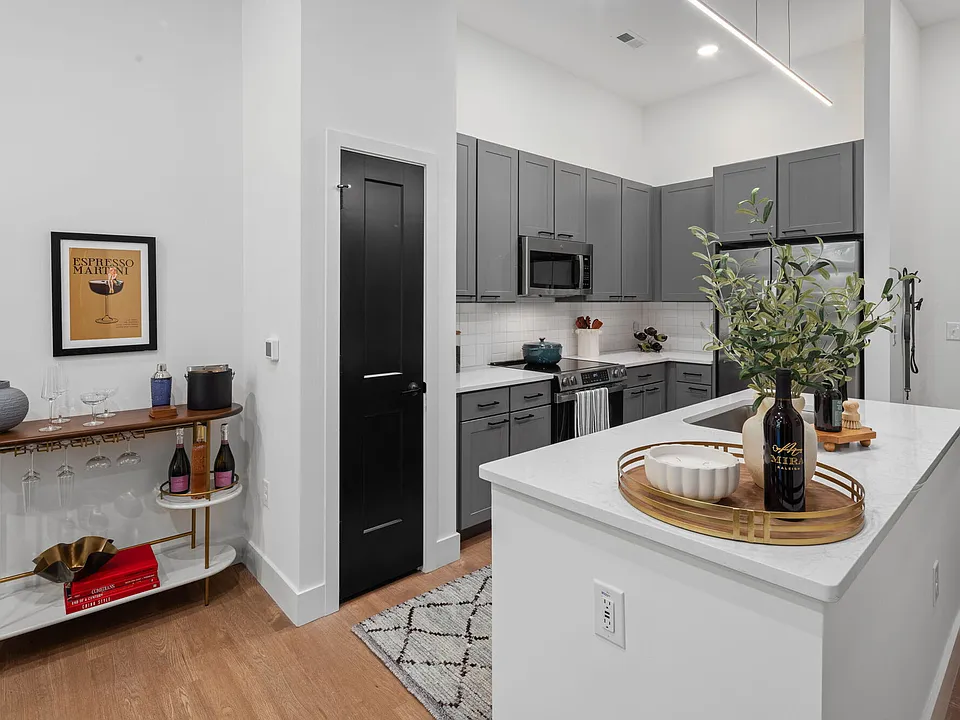 Mira apartments community photo