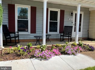 413 Forest Ct, Warrenton, VA 20186