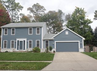 6794 Hartland Rd, Temperance, MI 48182