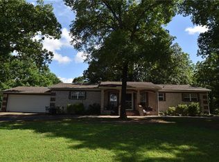 818 Ridge Dr, Sallisaw, OK 74955