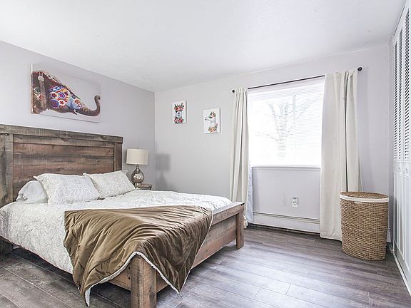3rd image of 14100 Lakeshore Blvd #314-R