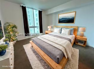300 Biscayne Blvd #2703, Miami, FL 33130