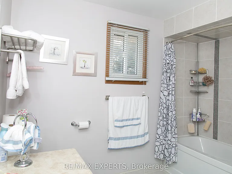 196 Shannon Pl — Photo 11