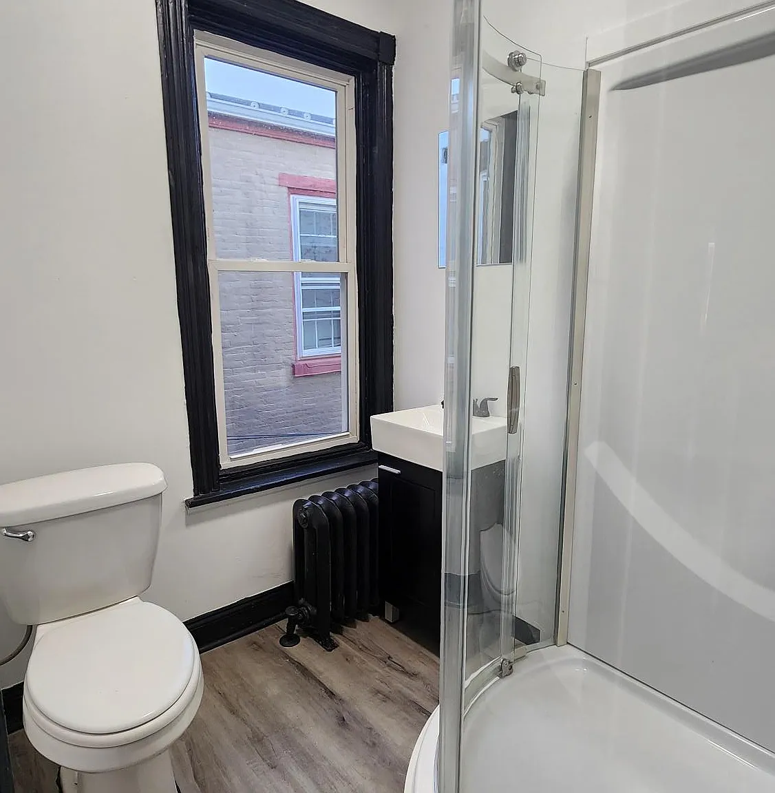 3 bed, 1000 sqft, $1,275 — Photo 3