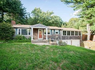 1895 Middle Rd, East Greenwich, RI 02818