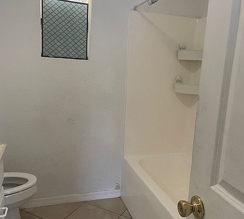 5th image of 507 Florida Dr #A