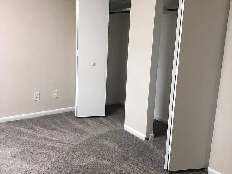 3884 Staffordshire Ln — Photo 25