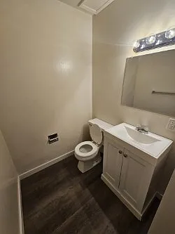 504 Jeanell Dr #11 — Photo 6