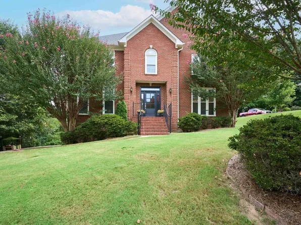 5222 Heatherhedge Cir, Birmingham, AL 35242