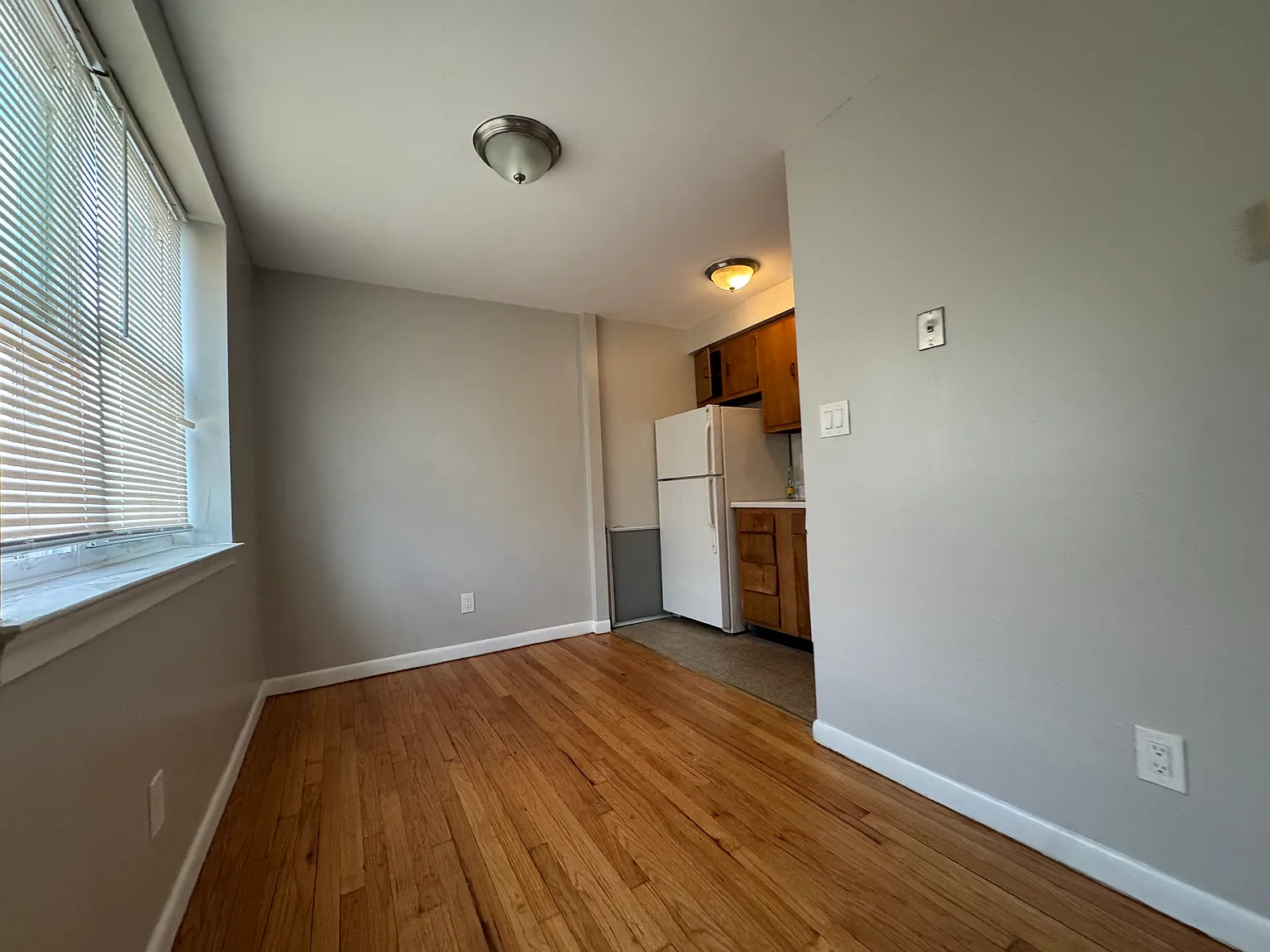 1 bed, 700 sqft, $1,145 — Photo 3