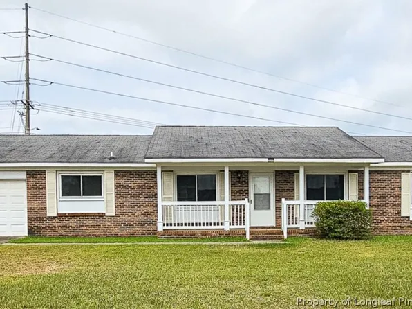 1512 Dovetail Dr, Fayetteville, NC 28314