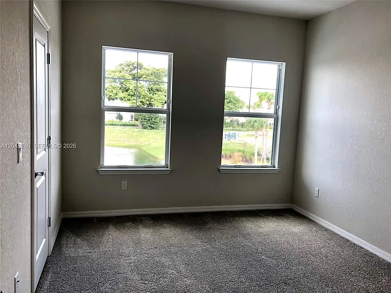 4984 Greenway Dr — Photo 27