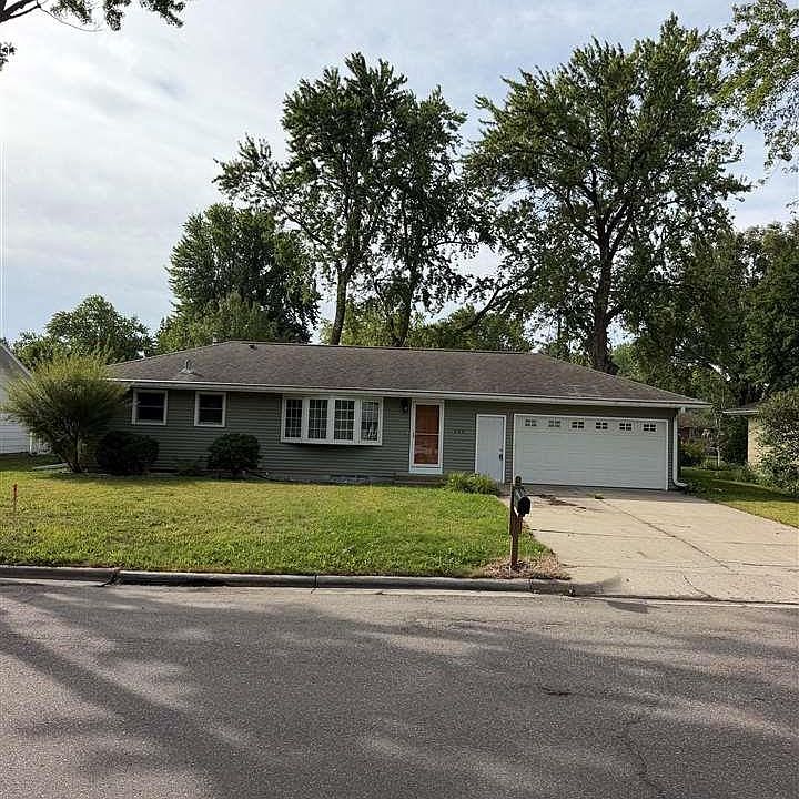 1st image of 145 Rita Rd