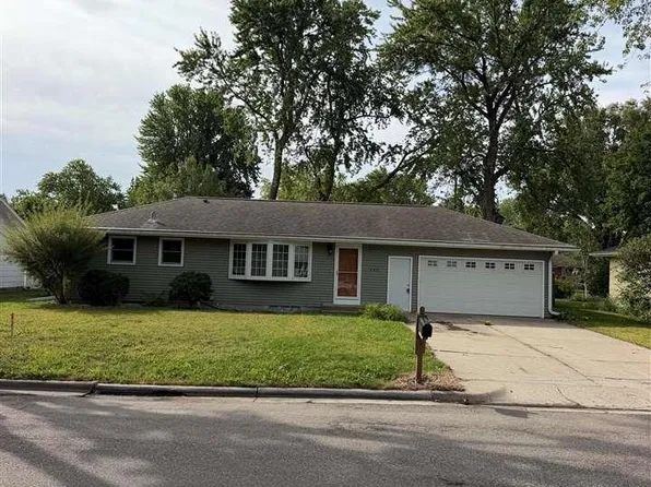 145 Rita Rd, Mankato, MN 56001