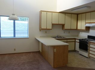 804 9th St APT 205, Davis, CA 95616