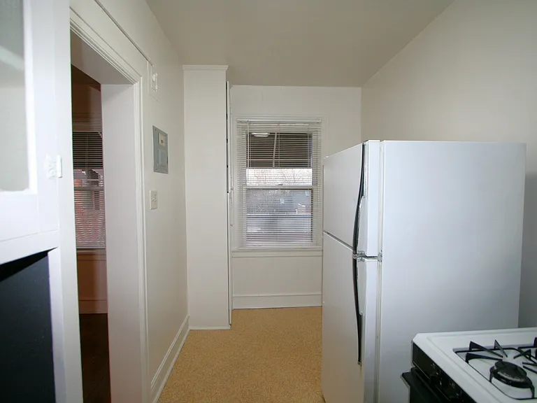 George Wolf Apts — Photo 6