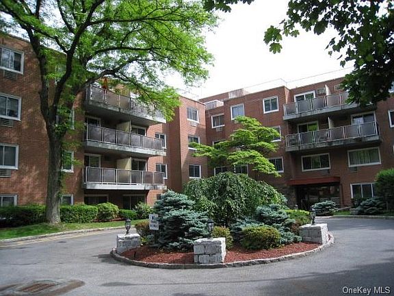 2nd image of 372 Central Park Ave APT 2T