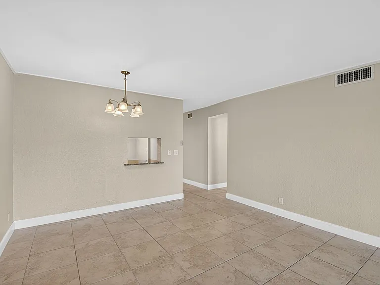 2615 NE 1st Ct #312 — Photo 12
