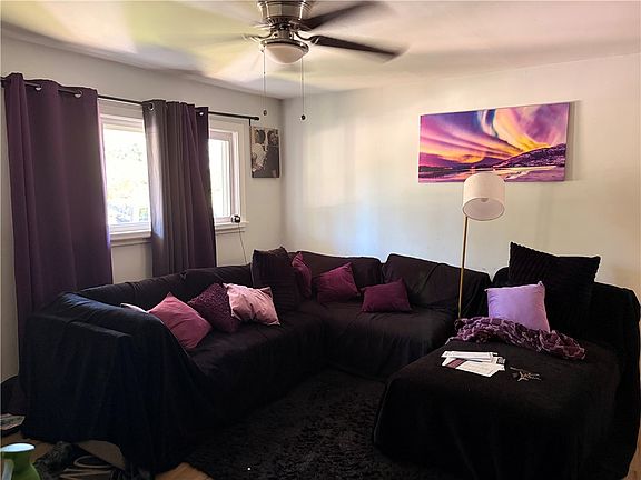 5th image of 216 Halcomb Ave