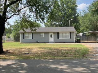 102 E Division St, Wayne, OK 73095