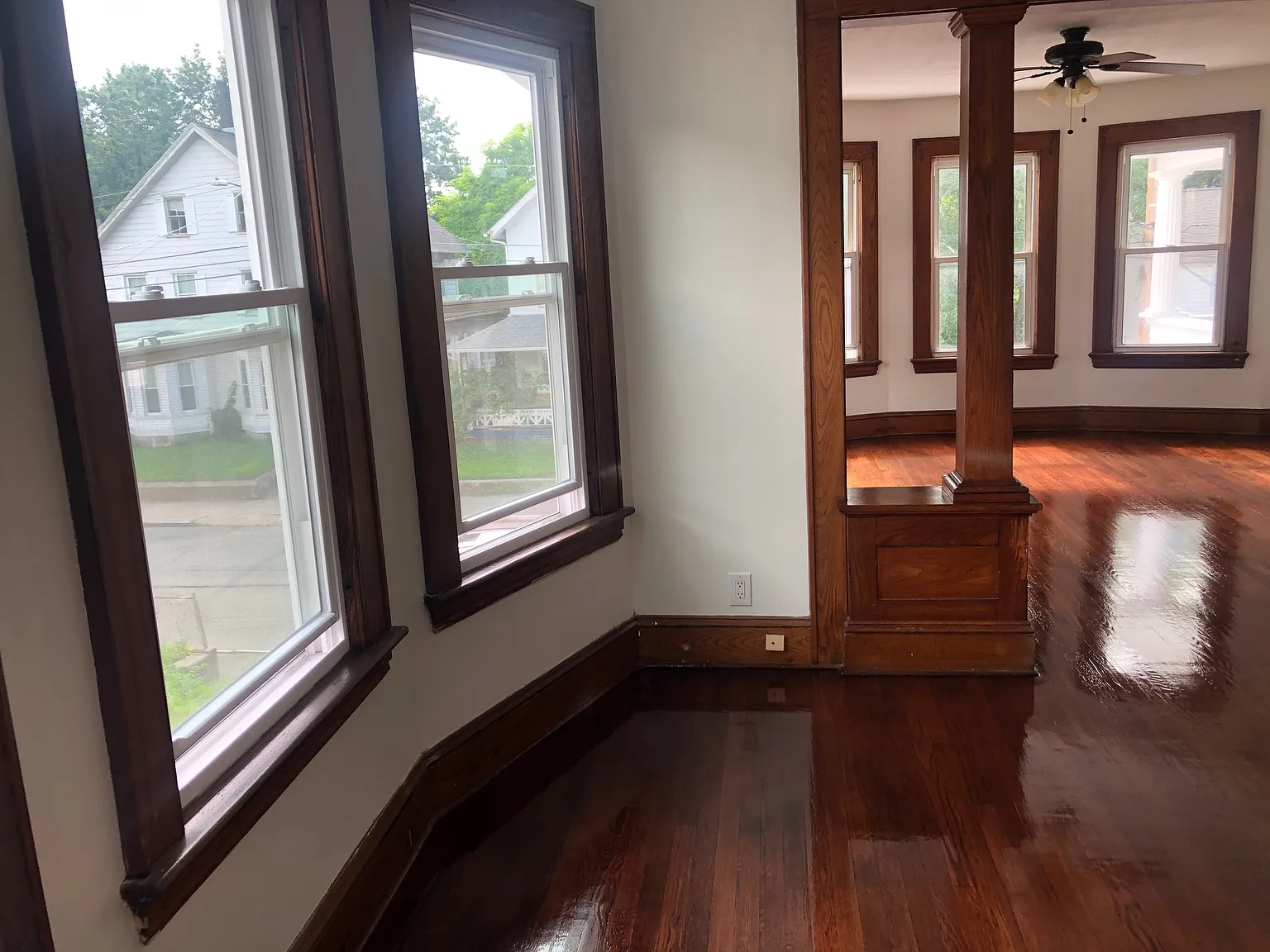 2 bed, 1100 sqft, $1,850 — Photo 2