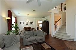 3rd image of 1110 Knoll Crest Ct