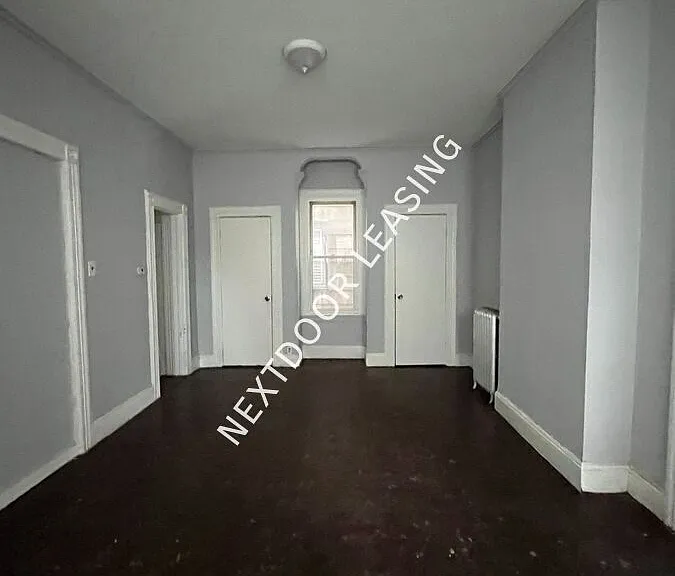 96 Brown Pl #SINGLEFAM — Photo 2