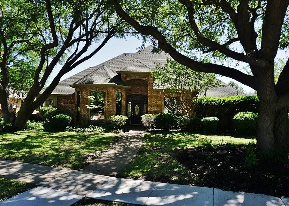 1st image of 4564 Bentley Dr
