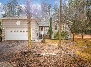 284 Polk St, Basye, VA 22810