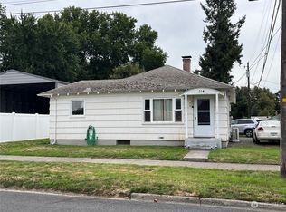 114 E 7th St, Waitsburg, WA 99361