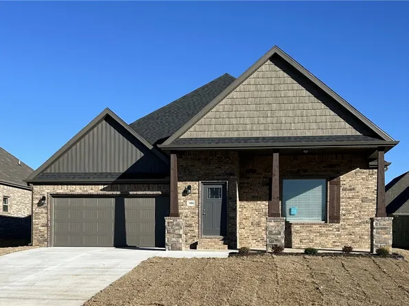 1080 Flat Rock St, Bentonville, AR 72713