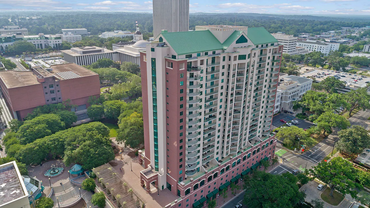 1 bed, 703 sqft, $2,200 — Photo 1