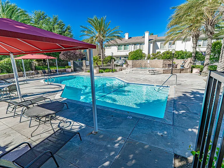 25410 Dry Creek Ct — Photo 19